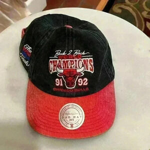 Mitchell & Ness Chicago Bulls Vintage Championship Hat 91-92